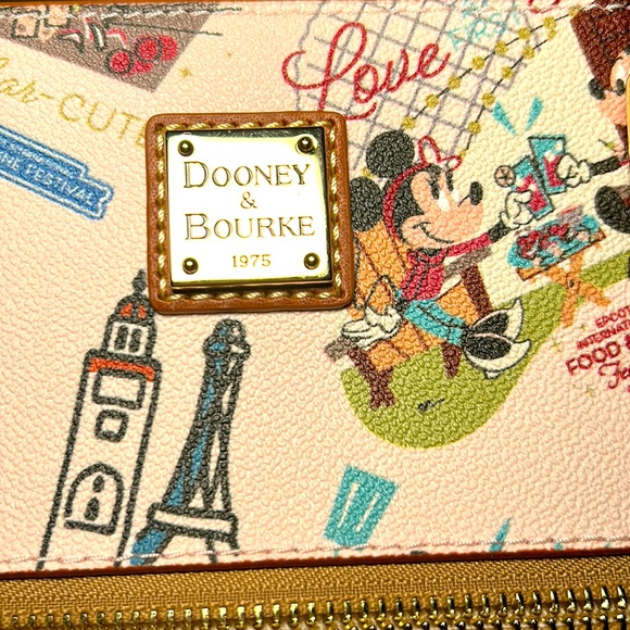 Disney Dooney & Bourke International Food and Wine Festival 2022 - Picture 4 of 12